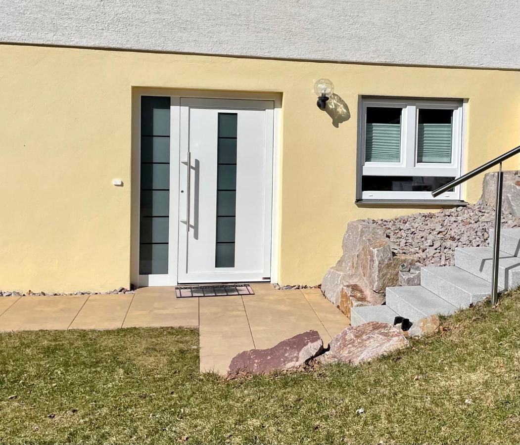Haus Jenni Im Schwarzwald, 3,5-Zimmer, Grosse Terrasse Φρόιντενσταντ Εξωτερικό φωτογραφία
