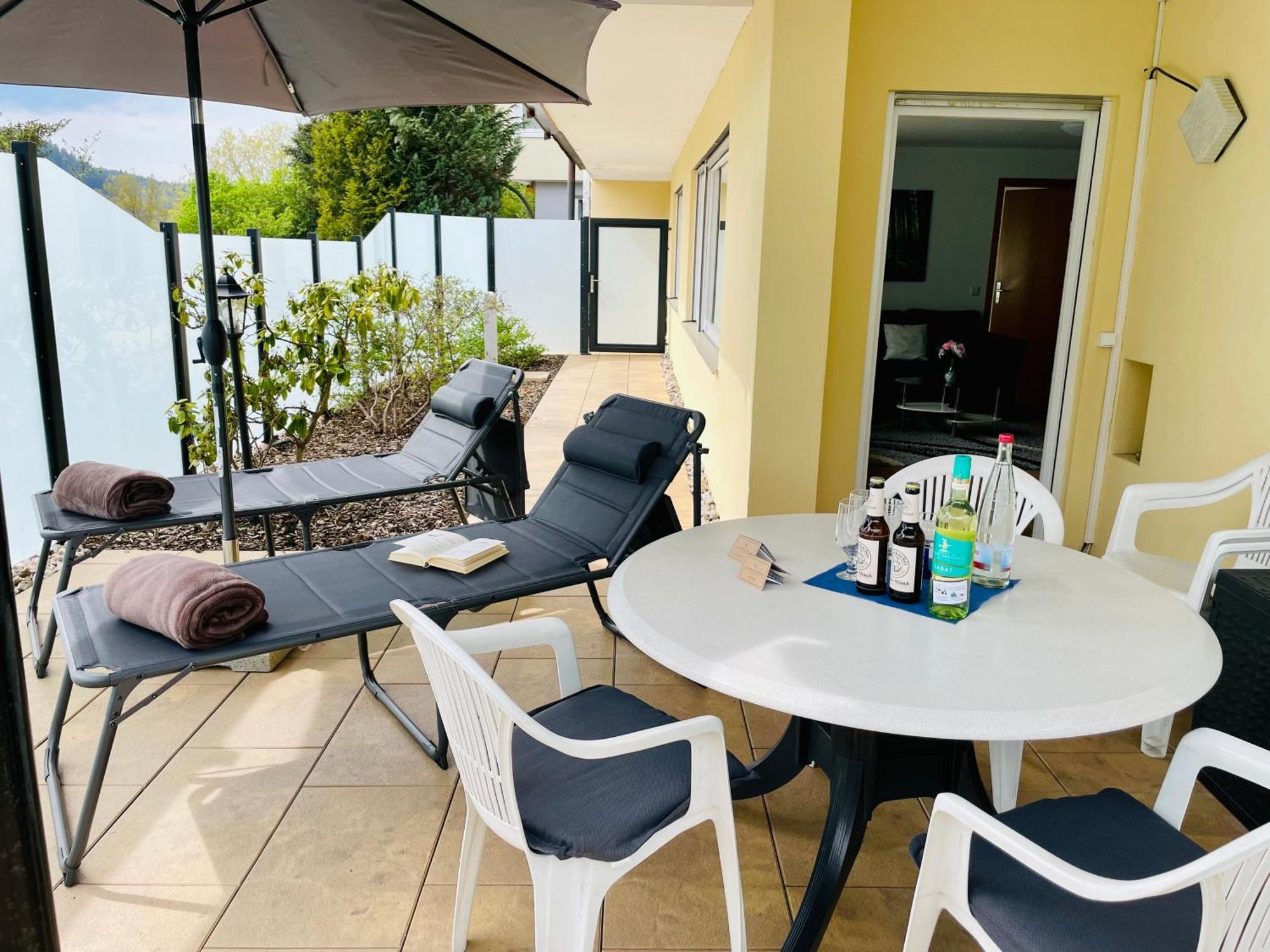 Haus Jenni Im Schwarzwald, 3,5-Zimmer, Grosse Terrasse Φρόιντενσταντ Εξωτερικό φωτογραφία